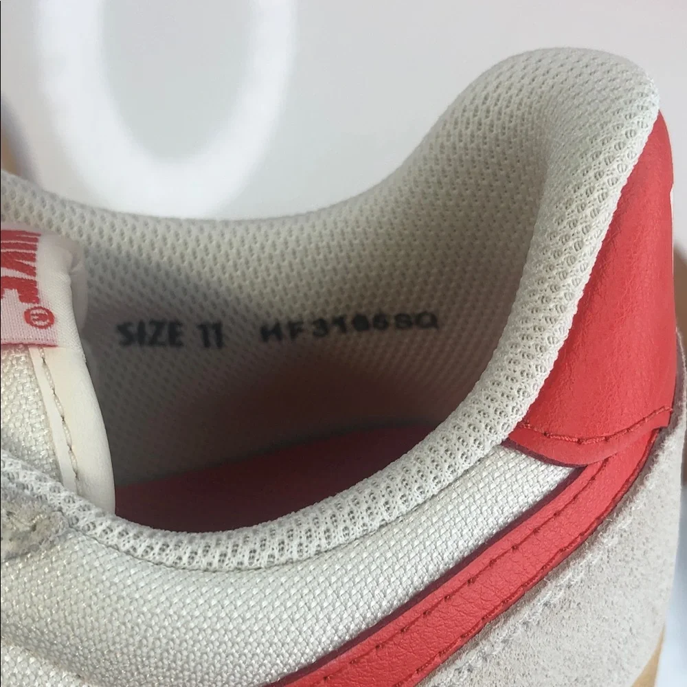 NWOB Nike Field General 82 Sneaker Men's Size 11 Pale Ivory Picante Red Gum